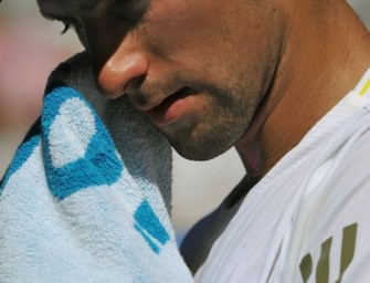 Roddick und Federer weiter, Djokovic gibt auf