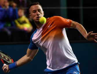 Kohlschreiber beim Masters in Paris in Runde zwei