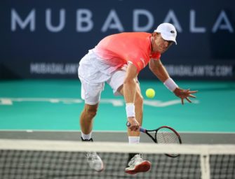 Anderson gewinnt nach Kraftakt in Pune