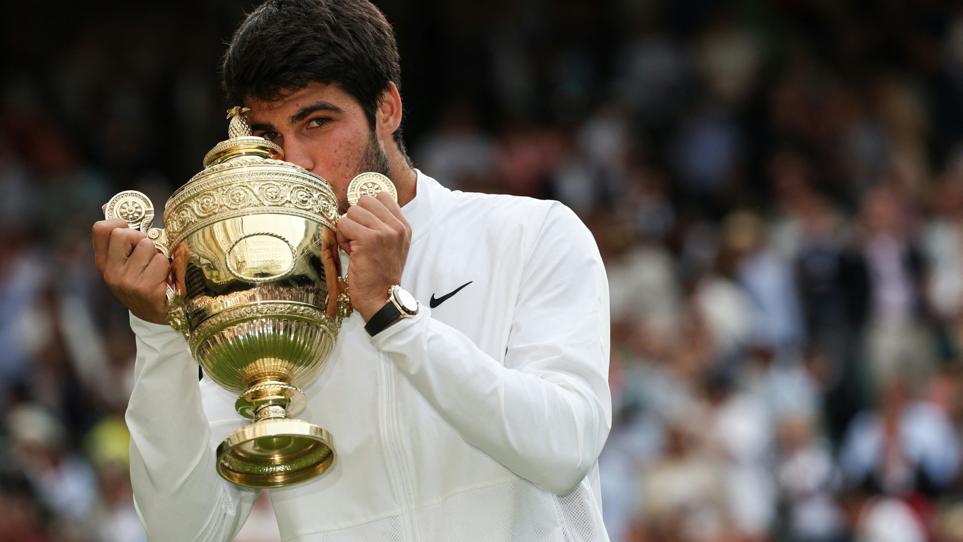 Carlos Alcaraz The New King of Tennis Emerges with Wimbledon Victory