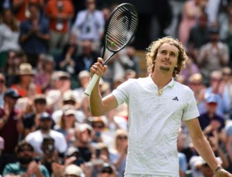 Tennis: Zverev locker ins Viertelfinale von Bastad