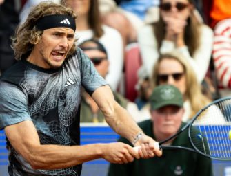 Tennis: Zverev müht sich ins Achtelfinale von Bastad