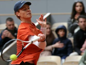 French Open: Sinner weiter, erster Top-10-Spieler raus