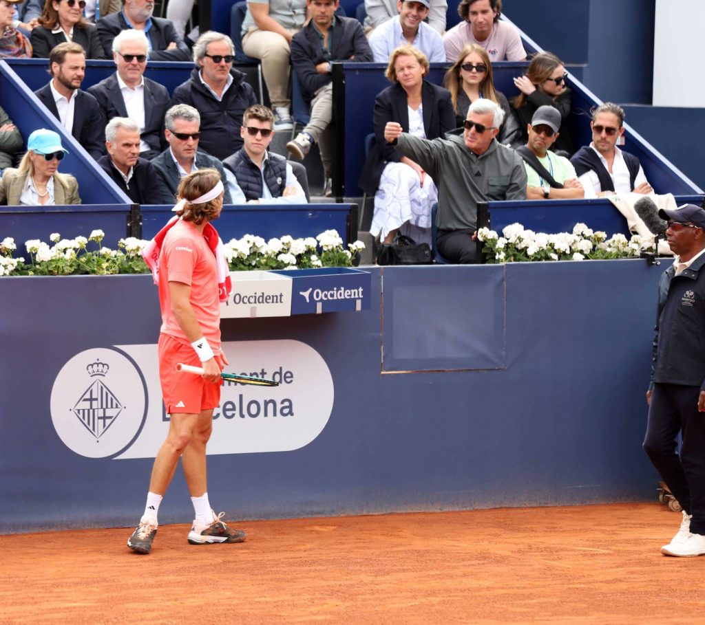 Stefanos Tsitsipas, Vater Apostolos